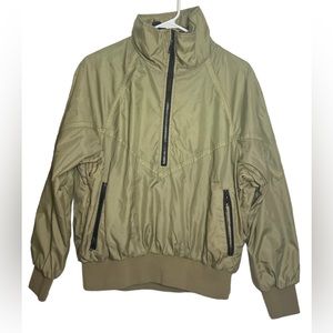 Peregrine Women’s Lightweight Crinkle Nylon Windbreaker size M Olive